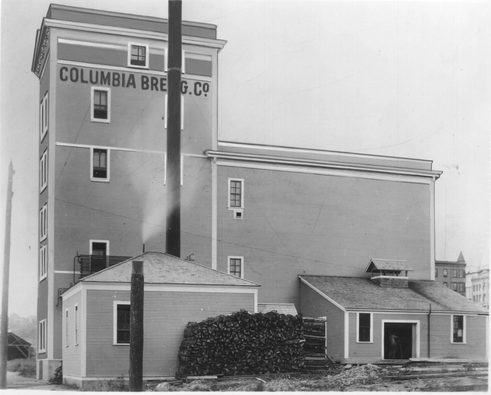 Columbia Brewing Company’s original building, ca. 1912 (Richards Studio, used with permission from Tacoma Public Library)